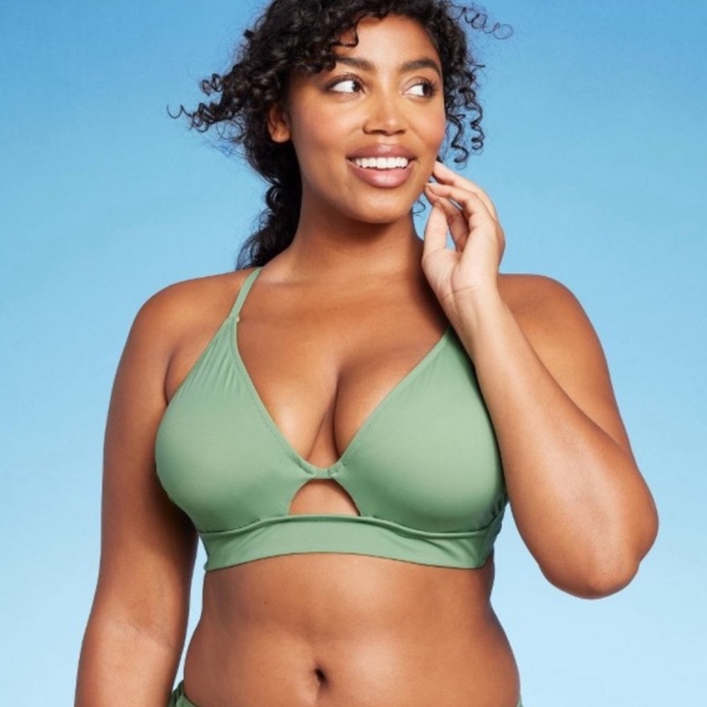 Shade & Shore Women's Light Green Cut Out Bikini Top